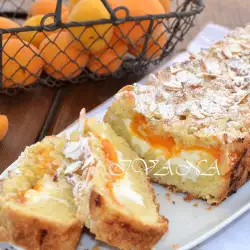 Сбричолата (масляный пай) с абрикосами и рикоттой