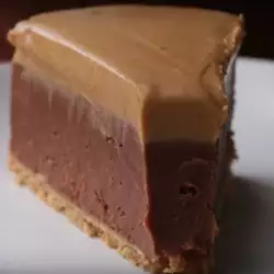 Шоколадный десерт со сливочным маслом