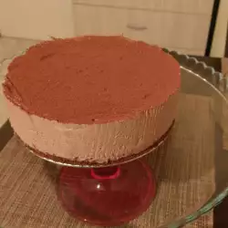 Шоколадный десерт с ванилью