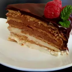 Двойной шоколадный торт с печеньем