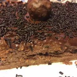 Простой шоколадный торт без выпечки