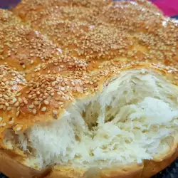 Турецкий хлеб со сливочным маслом