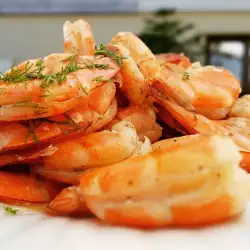 Средиземноморская кухня с креветками
