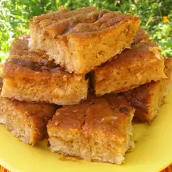 Сладкая баница из теста для кекса