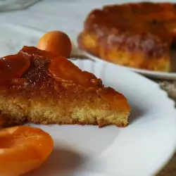Перевернутый сочный пирог с абрикосами