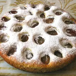 Пирог со сливами