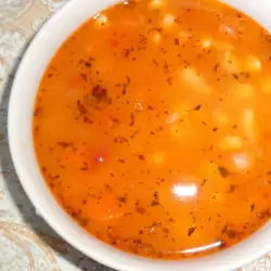 Постный фасолевый суп с морковью