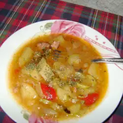 Блюдо с мясным фаршем и овощами