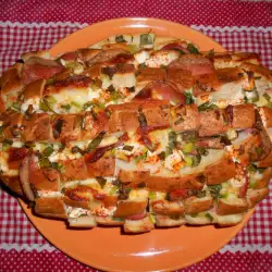 Хлеб с колбасой