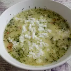 Питательный картофельный суп с брынзой
