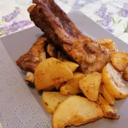 Свинина в духовке с картофелем