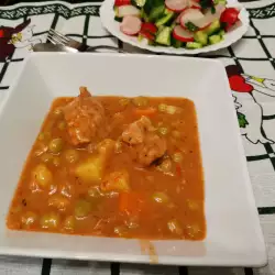 Свинина с горошком и картофелем