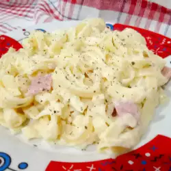 Тальятелле с вкусным белым соусом