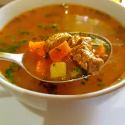 Суп из говядины с морковью