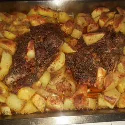 Тушеные телячьи стейки с картофелем в духовке