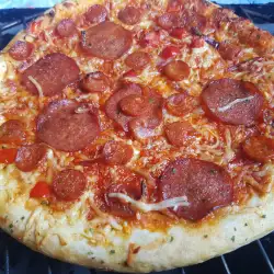 Пицца по-итальянски с мукой