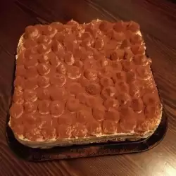 Итальянский десерт с какао порошком