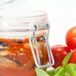 Баклажаны с перцем и томатным соусом на зиму