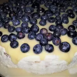 Торт Белый бархат с кокосом и черникой