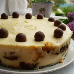 Торт из кулича с большим количеством крема
