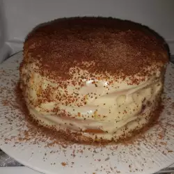 Простой торт с белковым кремом