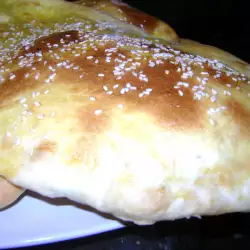 Турецкий хлеб с яйцами
