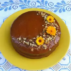 Веганский карамельный торт с грецкими орехами