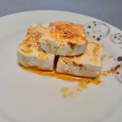Жареная на сковороде брынза
