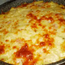 Запеканка с картофелем, беконом и сыром