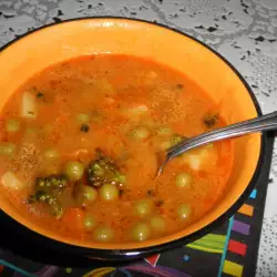 Суп из гороха, брокколи и картофеля
