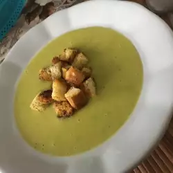 Суп-пюре из овощей с ароматными гренками