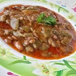 Постное рагу из стручковой фасоли с чесноком