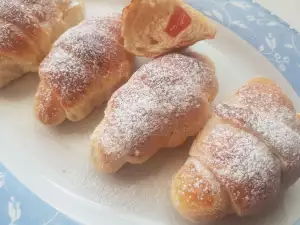 Бабушкины пуховые булочки с лукумом