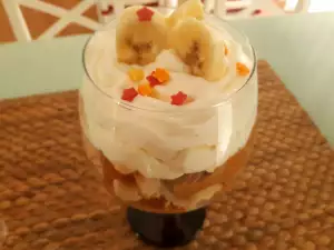 Банановый трайфл с кремом