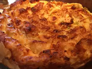 Баница с луком-пореем и картофелем