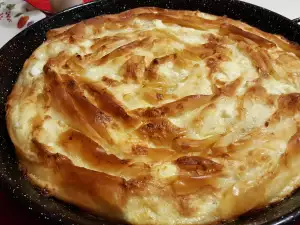 Пышная баница с брынзой