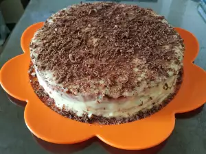 Быстрый торт с готовыми коржами