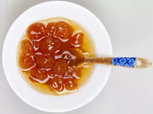 Варенье из белой черешни