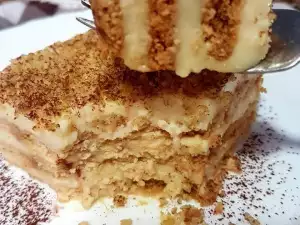 Торт из печенья с домашним кремом