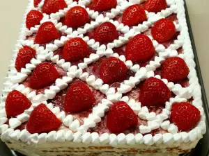 Торт из печенья с маскарпоне и джемом