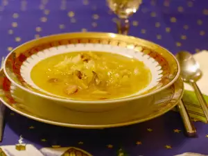 Суп с квашеной капустой