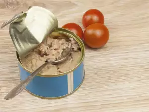 Почему консервы с тунцом вредные?