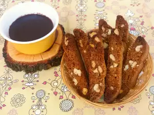 Цельнозерновое печенье кантучини с грецкими орехами и коричневым сахаром