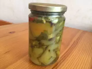 Простые жгучие перчики на зиму
