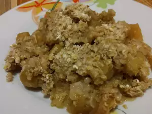 Яблочный крамбл с овсяными хлопьями