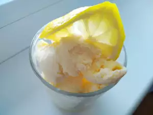 Домашнее лимонное мороженное