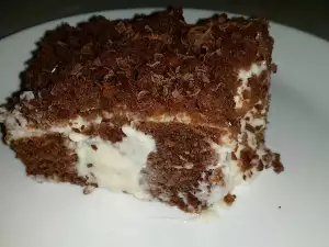 Пирог с начинкой из крема
