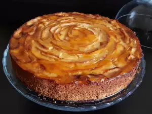 Эффектный яблочный пирог