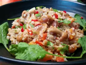 Гречка с грибами, луком и морковью