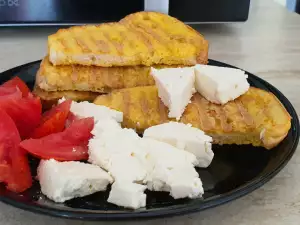 Фальшивые жареные ломтики хлеба без жира